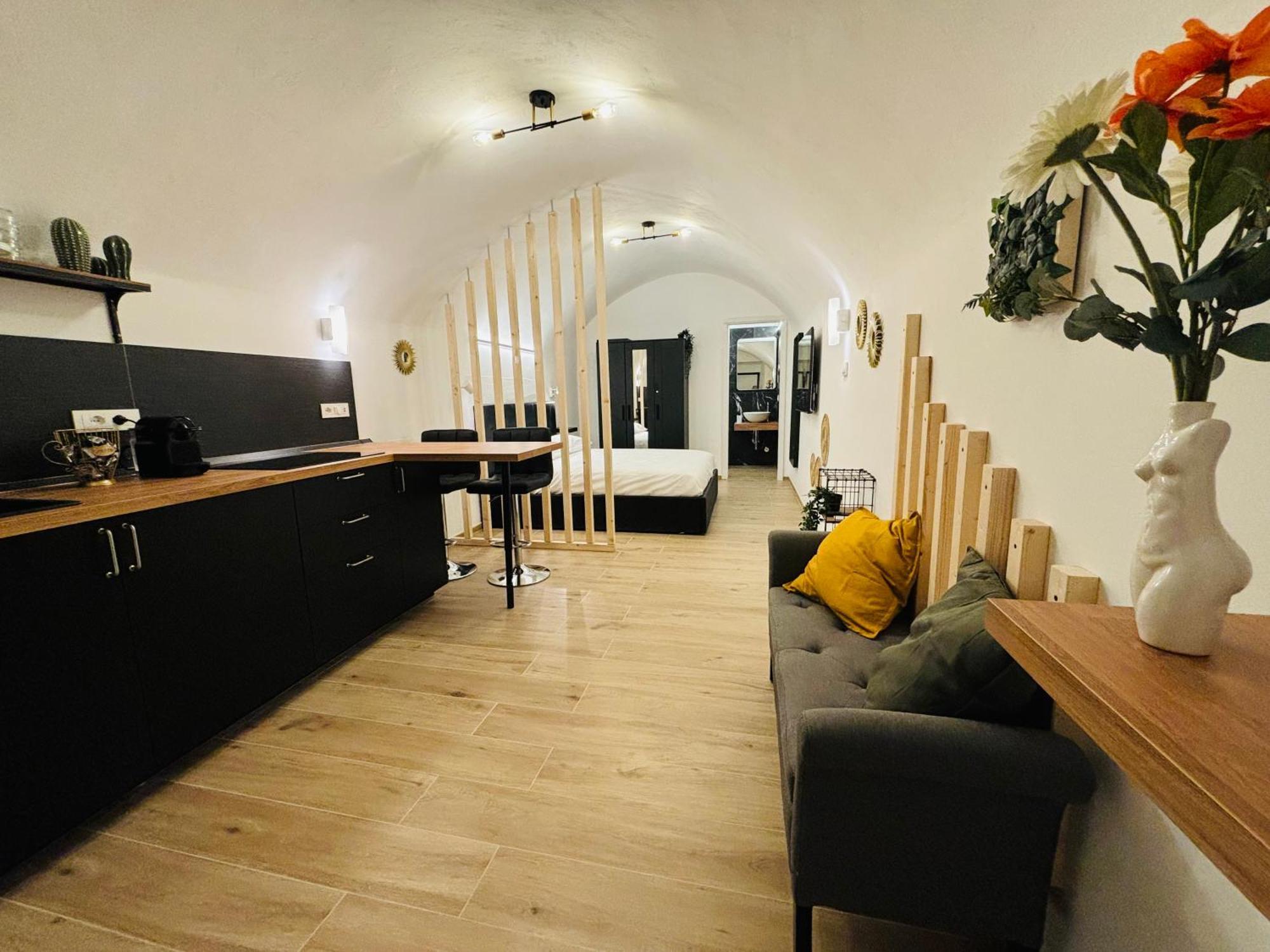 La Petite Suite Sanremo Exteriör bild