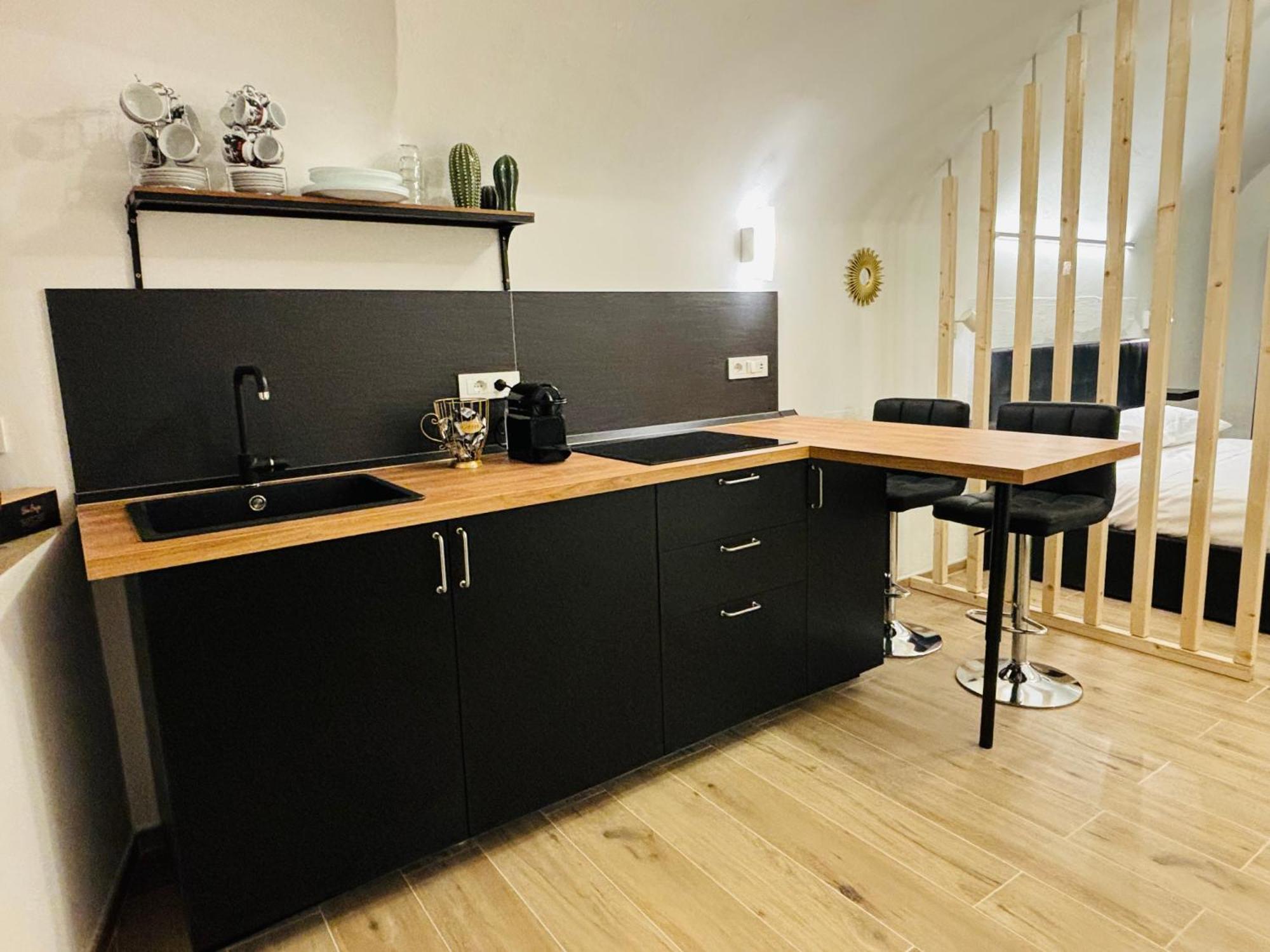 La Petite Suite Sanremo Exteriör bild